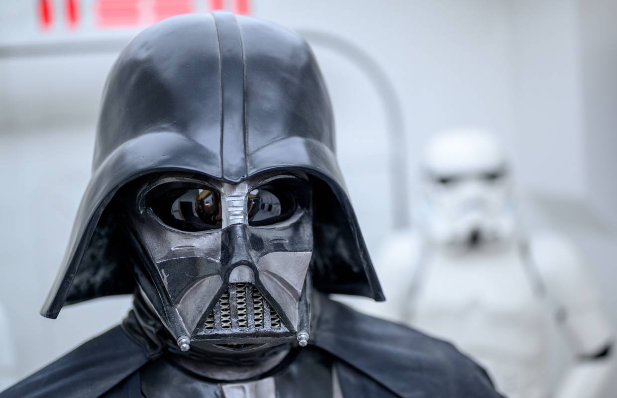 Maska Dartha Vadera prodaje se na aukciji za 3 milijuna kuna