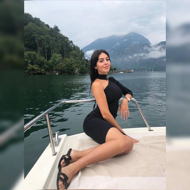 Od prodavačice do zaručnice u vrućim tangicama: Evo kako se Georgina mijenjala kroz godine