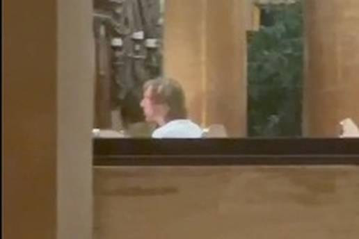 VIDEO KAPETAN NA ODMORU Modri&cacute; odu&scaron;evio na padelu, a onda sjeo u poznati restoran...