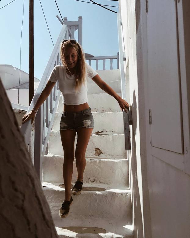 FOTO Ljubavni krah Barcelonine zvijezde: Supruga ga varala s trenerom?! Odselio se u hotel