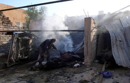 Gadafijeve snage granatirale Misratu, ubili najmanje 9 civila