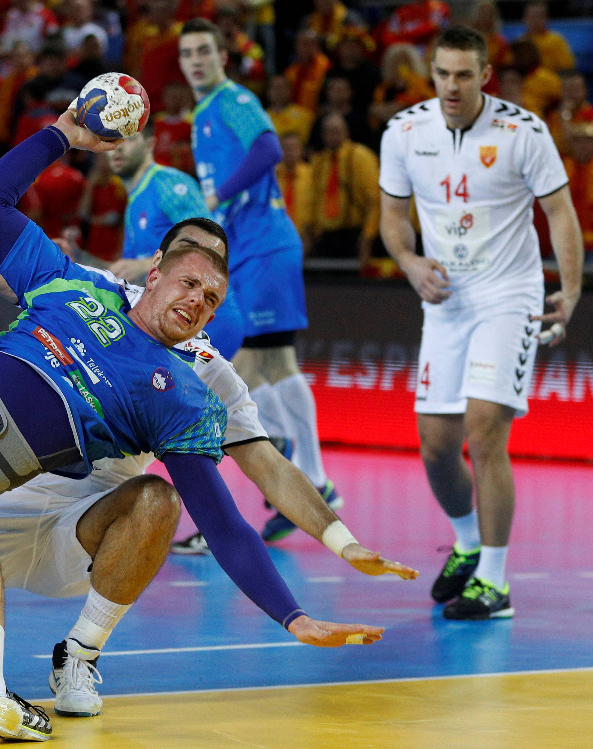 Men's Handball - Slovenia v Macedonia - 2017 Men's World Championship Main Round - Group B