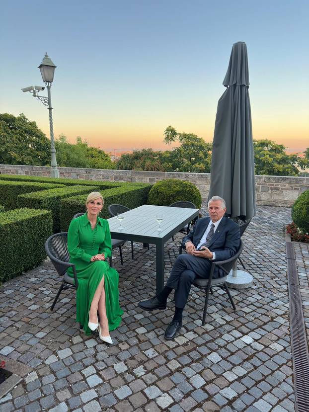 FOTO Kolinda i Plenki su se otopili! Evo tajne njihove dijete