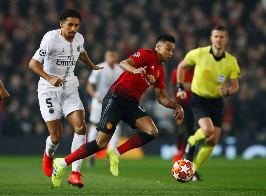 Champions League Round of 16 First Leg - Manchester United v Paris St Germain
