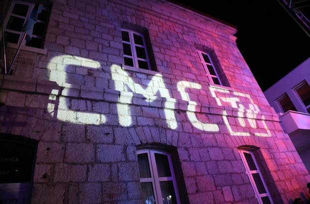 Vodice: Brojni izvođači nastupili na prvoj večeri CMC festivala