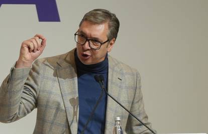 Vučić prozvao Piculu i nazvao ga potrčkom: 'On ne voli Srbiju!'