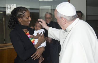 Papa primio Sudanku osuđenu na smrt zbog udaje za katolika