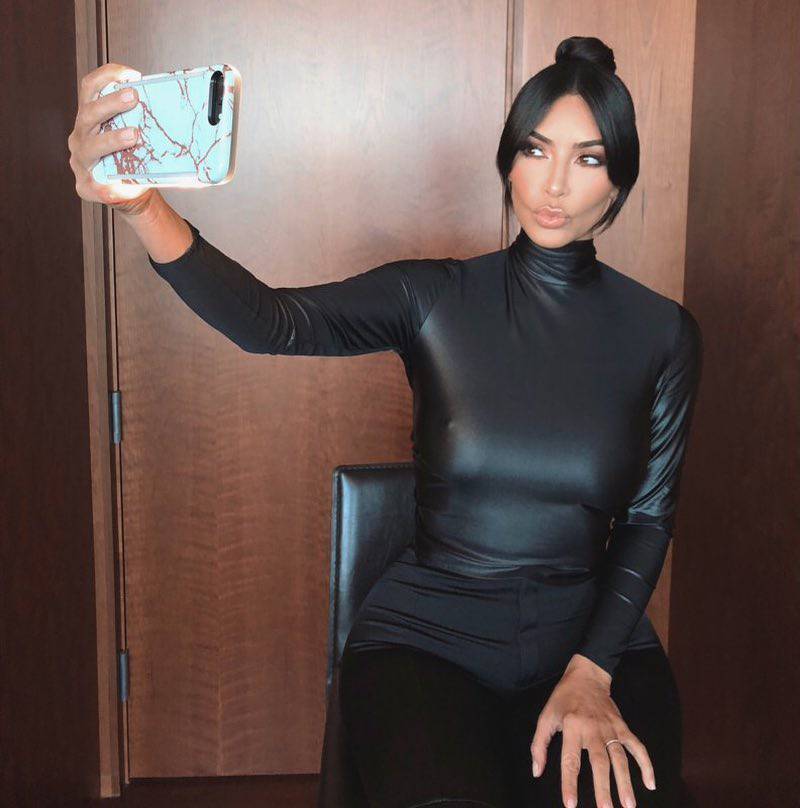 12 godina prije svih operacija: Kardashianke pate za 'guzama'