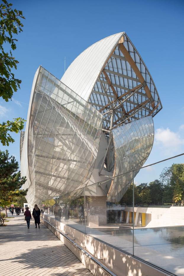 France, Paris 16e - Fondation Louis-Vuitton 17 october 2025: exterior view of the Louis Vuitton Foundation museum designed by architect Frank Gehry