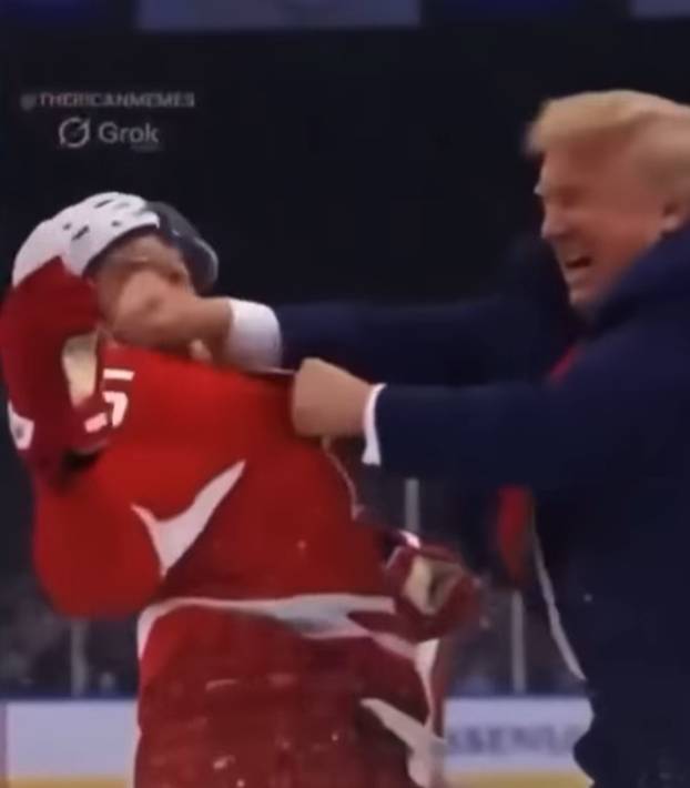 FOTO NAJLUĐE OBJAVE TRUMPA Sebe prikazao kao Isusa i papu. Igrao i nogomet s Ronaldom...