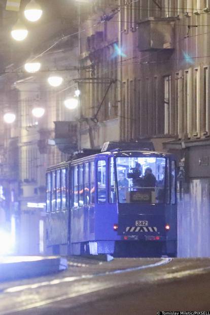 Zagreb: Snimanje akcijskih scena za film Canary Black na Trgu bana Josipa Jelačića, Kate zamjenila dublerica 