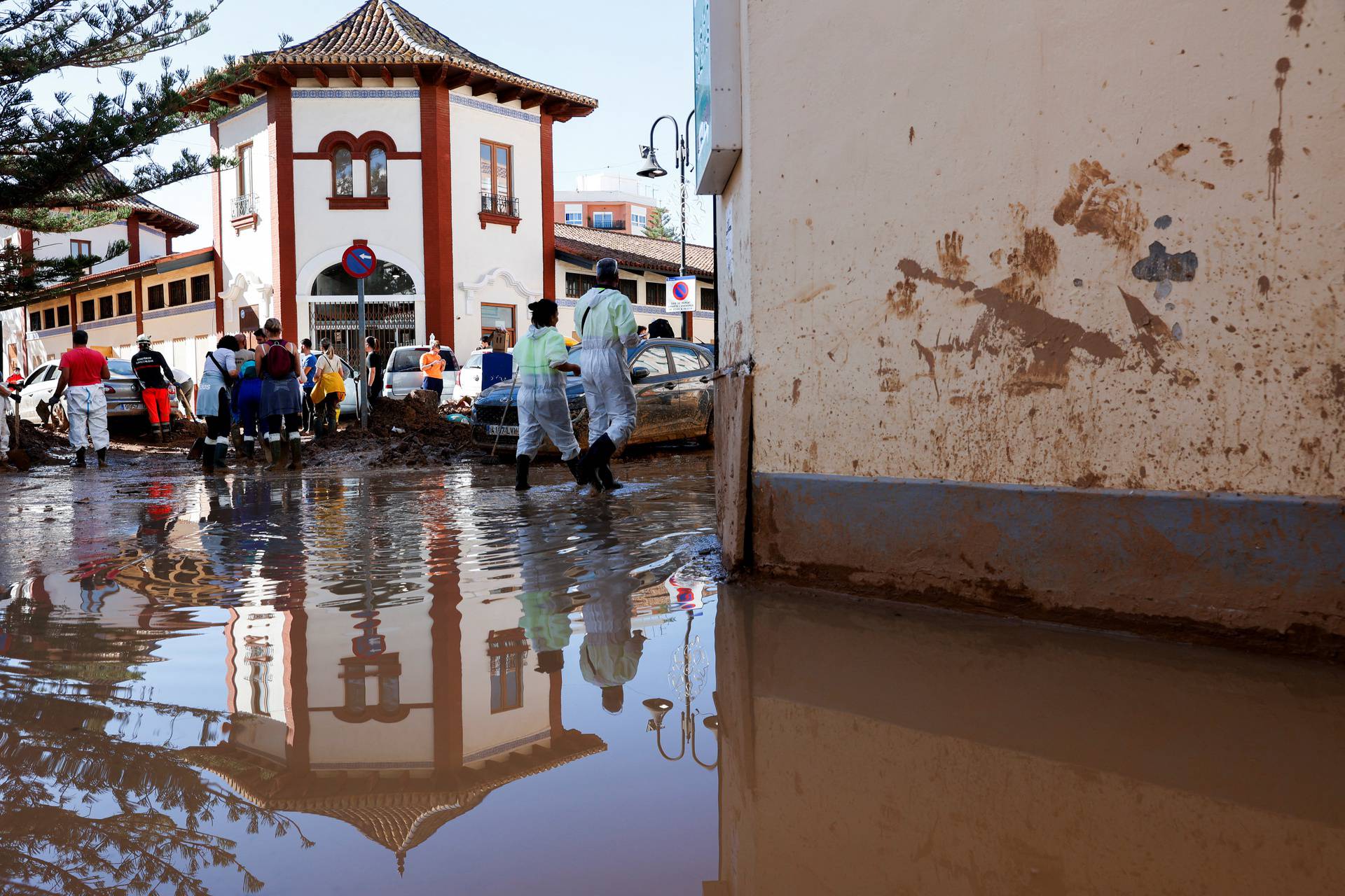 Aftermath of deadly floods in Eastern Spain