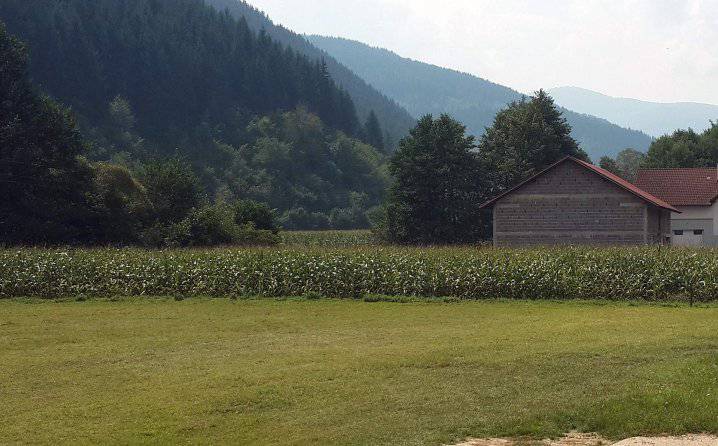 Strava kod Travnika: Strujom je ogradio polje i ubio susjeda