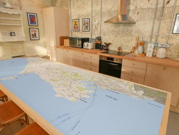 FOTO Od vojarne do top destinacije: Pogledajte kako je ratni bunker postao dom za odmor