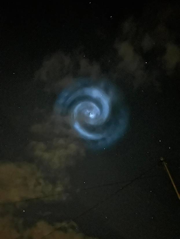 FOTOGALERIJA Wow, kakvi nevjerojatni prizori na nebu! 'Vidjeli smo plavičasto svjetlo'