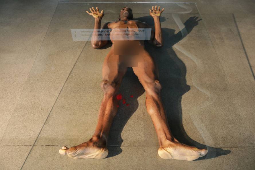 Queer festival ni ove godine nije prošao nezapaženo: Goli umjetnik zaintrigirao mnoge