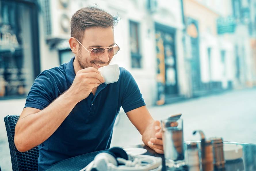 Ako volite piti čisto crnu kavu, moguće je da ste psihopat...