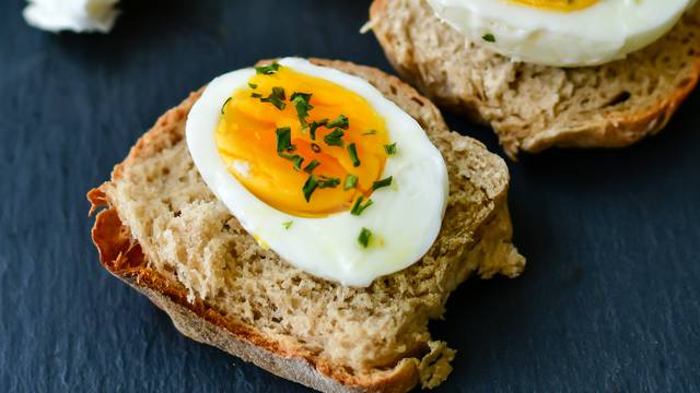 Tvrdo kuhana jaja - evo koliko mogu trajati i kako ih čuvati