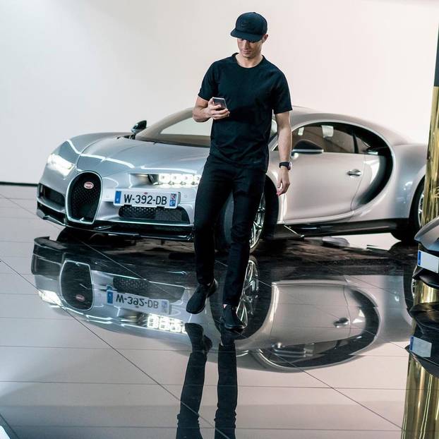 Zavirite u Ronaldovu garažu: Zaljubljen je u Rimčeve jurilice! 'Ni sam ne znam koliko ih je...'