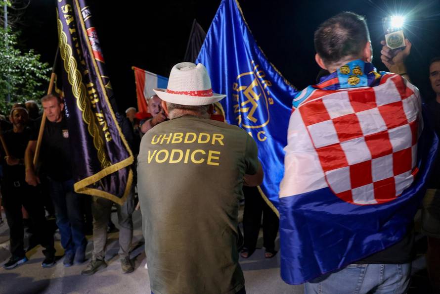 Benkovac: Prosvjed branitelja protiv festivala Nosi se