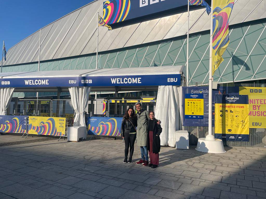 FOTO Obožavatelji se okupljaju ispred liverpulske arene: 'Ne znamo tko su dečki s brkovima'