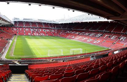 Manchester United kupio novi travnjak za osam milijuna kuna