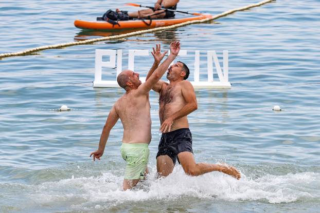 Medulin: Turnir u piciginu na medulinskoj plaži Bijeca