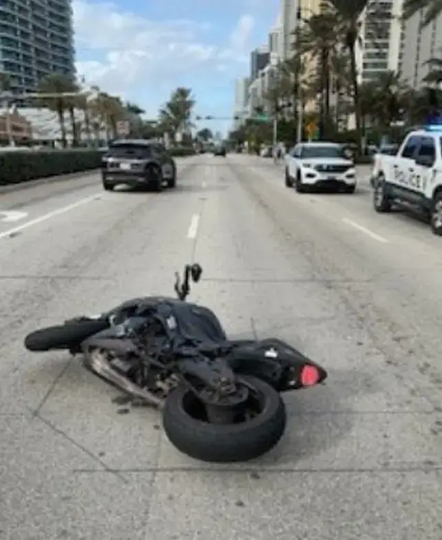 Pregazio je policajca jer mrzi stajati u gužvi u prometu. Izvući će se jer je konzulov sin?!