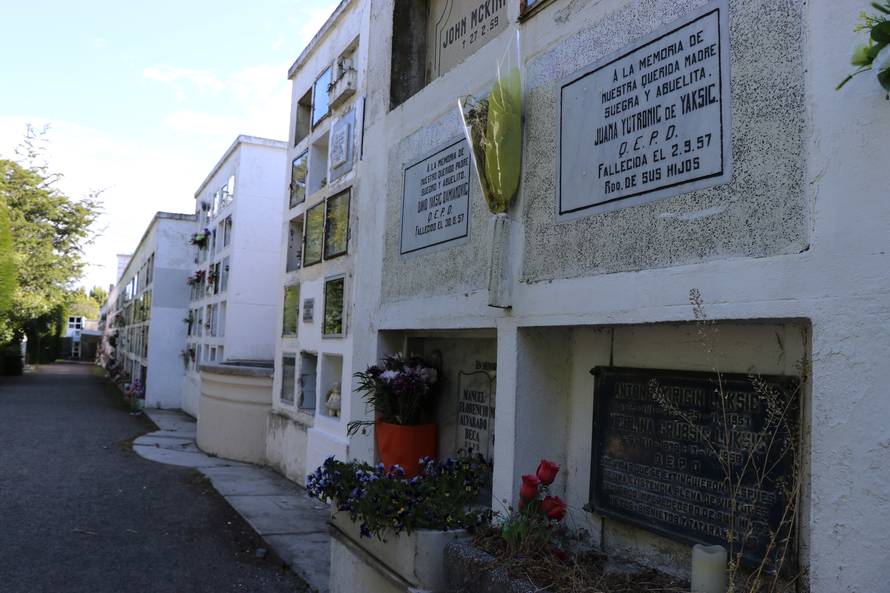 Vjetar nemilice dere, psi šeću i centrom, a napojnicu traže svi