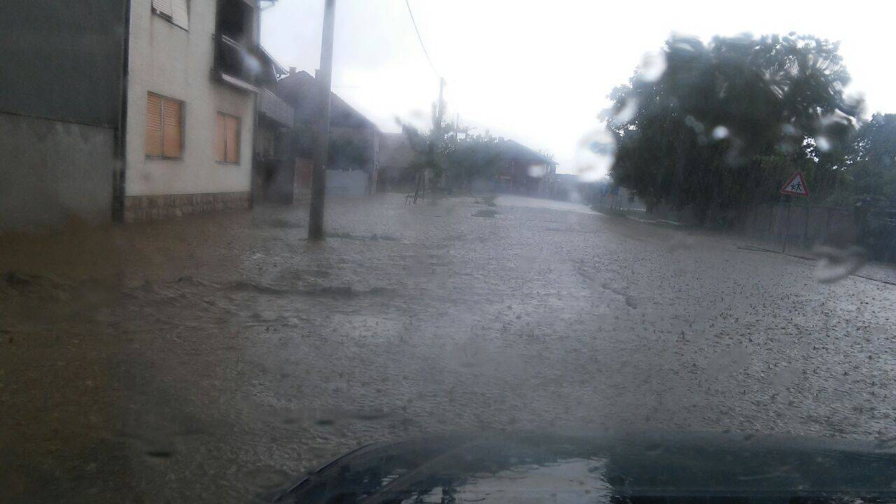 Jako nevrijeme: 'U mojih 50 godina ovo još nisam vidio...'