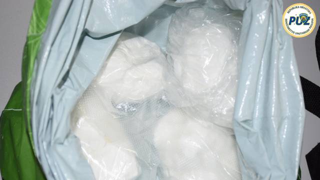Muškarac kod Velike Gorice  'pao' sa 718,2 grama kokaina