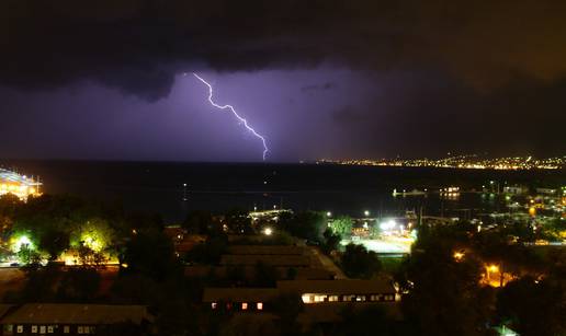 Ribnjak "prijeti" Letovaniću; Split pogodilo jako nevrijeme