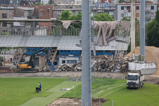 Zagreb: Početak rušenja zapadne tribine stadiona u Kranjčevićevoj