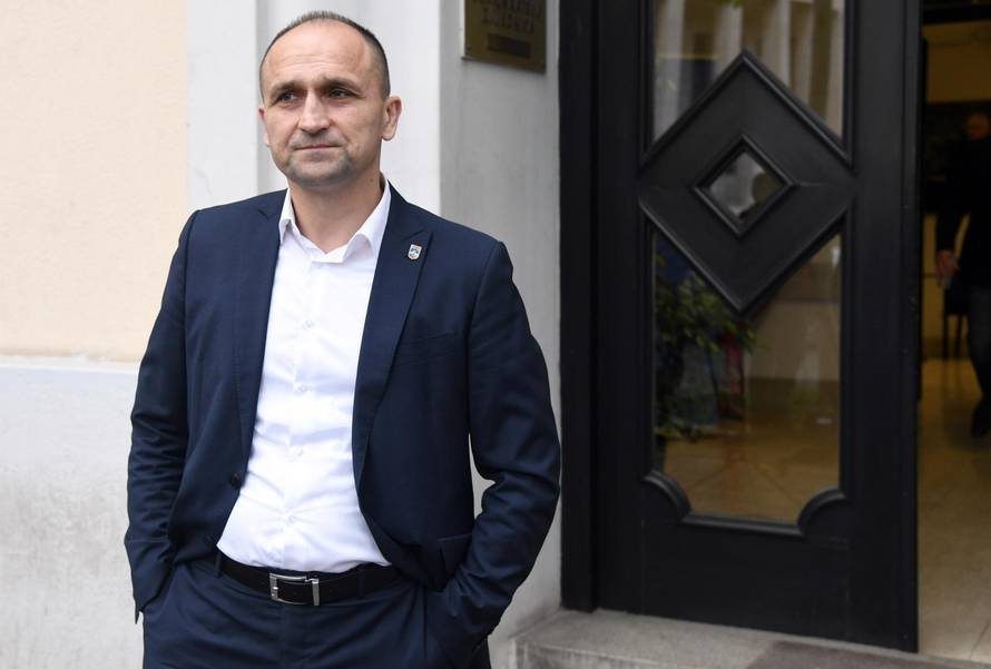 Zagreb: Odlazak članova HDZ-a nakon održane sjednice Predsjedništva