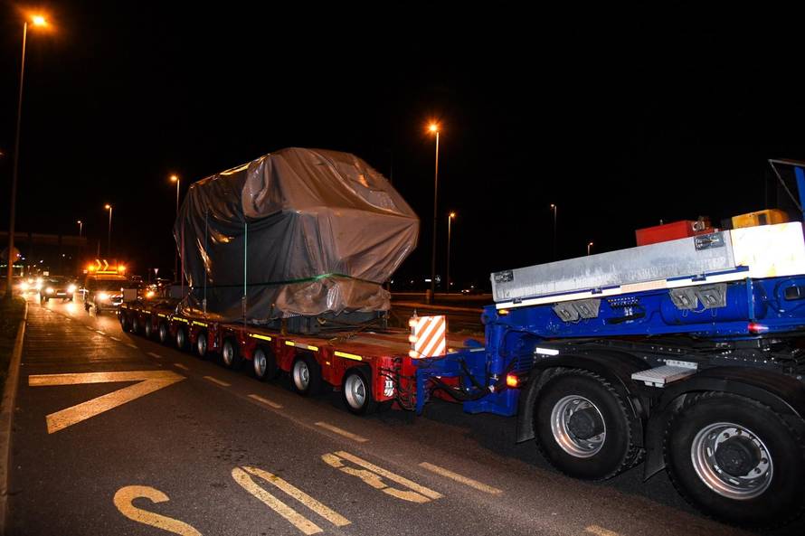 Video: U Zagreb je sletio avion s motorom iz ruske nuklearke