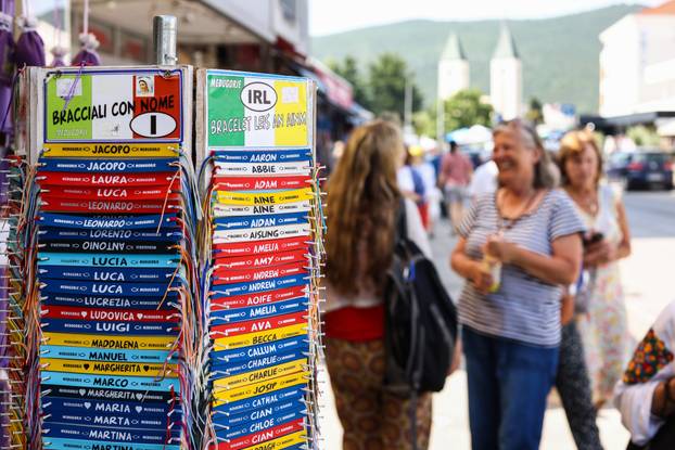 Hodočasnici iz cijeloga svijeta pristižu u Međugorje na godišnjicu ukazanja