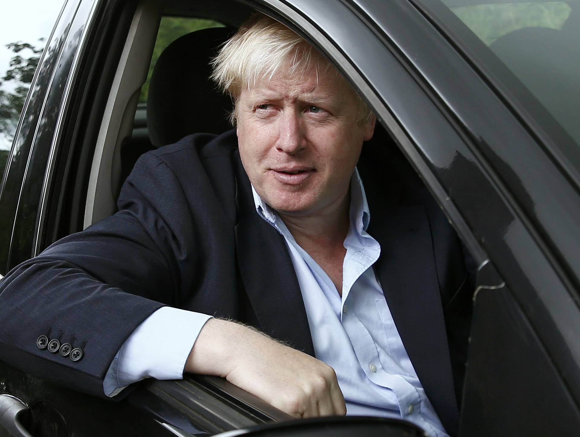 Vote Leave campaign leader Boris Johnson drives away from his home in Oxfordshire