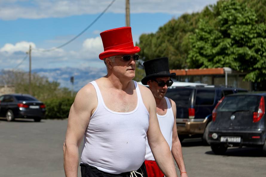 Zadar: Enio Meštrović glasovao na parlamentarnim izborima