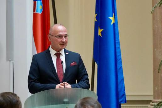 Radman: 20 Hrvata je u Iranu. Svi su na sigurnom u ambasadi