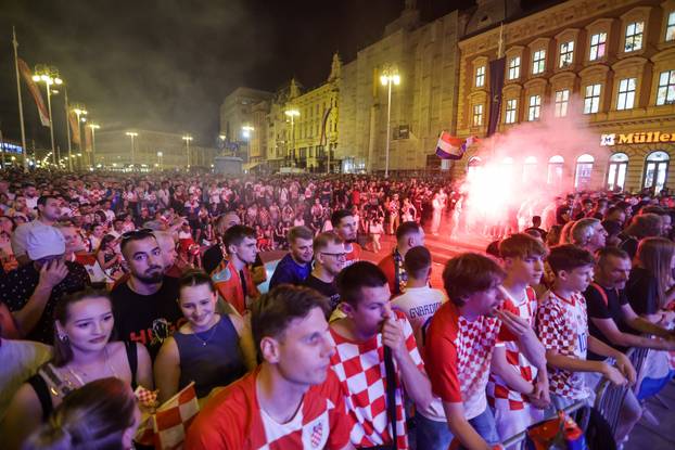 Zagreb: Slavlje navijača nakon hrvatskog pogotka za 1-0