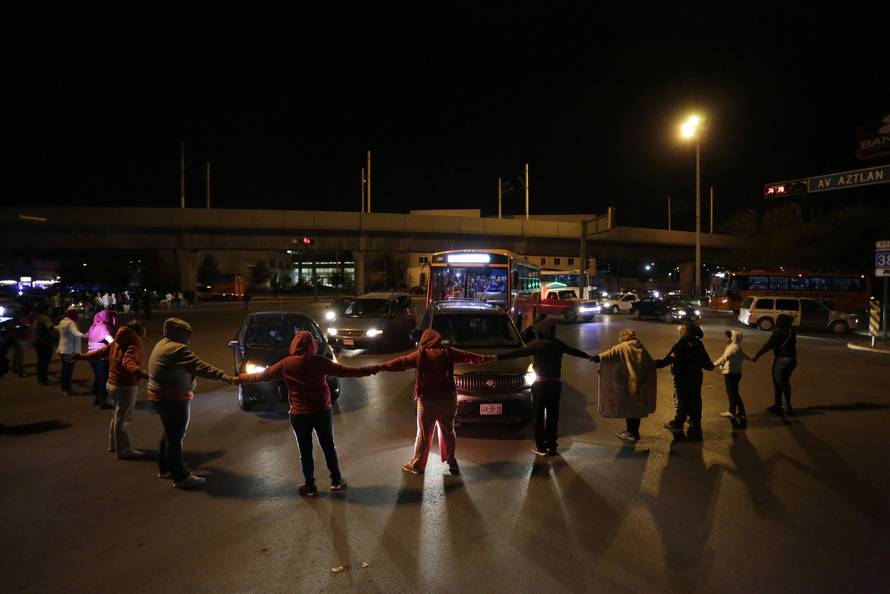 Uoči Papinog dolaska:  50-ak mrtvih u zatvorskim neredima