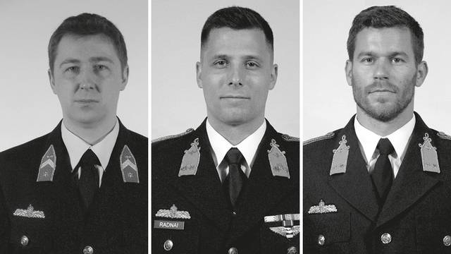 Ovo su mađarski vojnici koji su poginuli u stravičnoj nesreći helikoptera kod Pakova sela