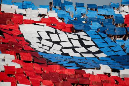 FOTO Navijači Hajduka razvili koreografiju za 74. rođendan: 'Otac ulica, majka Torcida...'