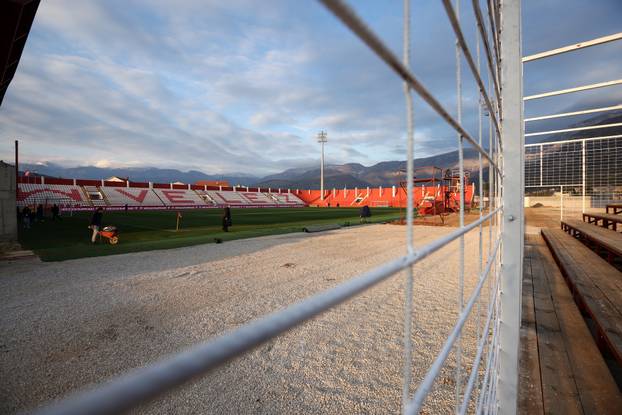 Mostar: Nogometni savez BiH gostujuću tribinu stadiona "Rođeni" proglasio neprikladnom