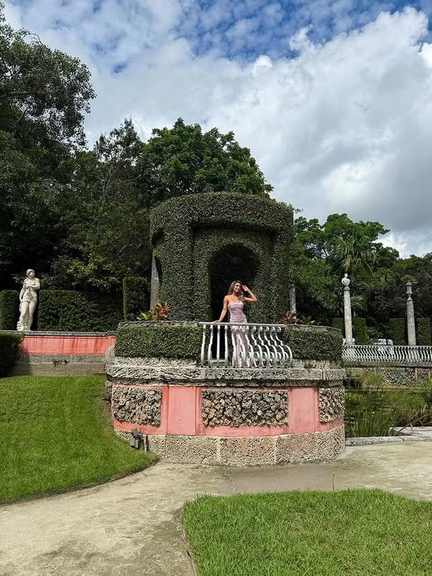 FOTO Tijelo joj je čista poezija! Lauren je najbolja motivacijska influencerica 2025. godine