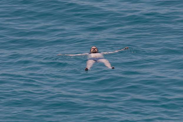 Dubrovnik:  Pune plaže i turističke gužve u gradu