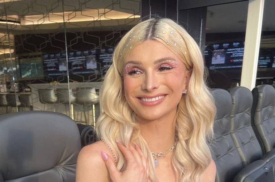 Trans zvijezdu proglasili jednom od najutjecajnijih na internetu