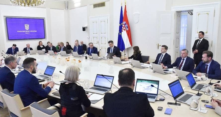 'Proglašena epidemija, odgoda skupova s više od 100 ljudi'