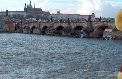 Agencija nudi putovanja u Prag za plišane medvjediće