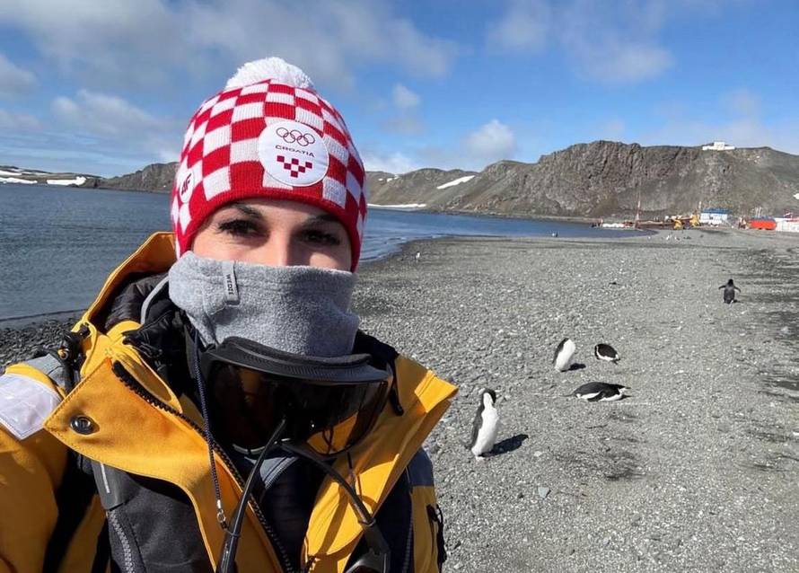 Michael Douglas i Catherine Zeta Jones s djecom otputovali na Antarktiku. Tamo je i Kolinda